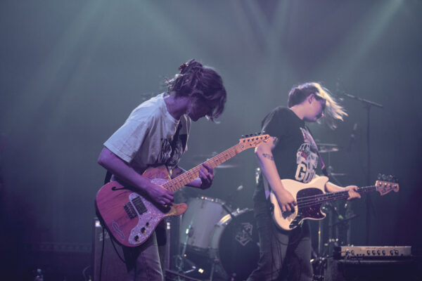 Delivery (4) Delivery (4)