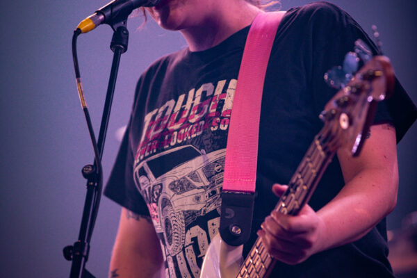 Delivery (8) Delivery (8)