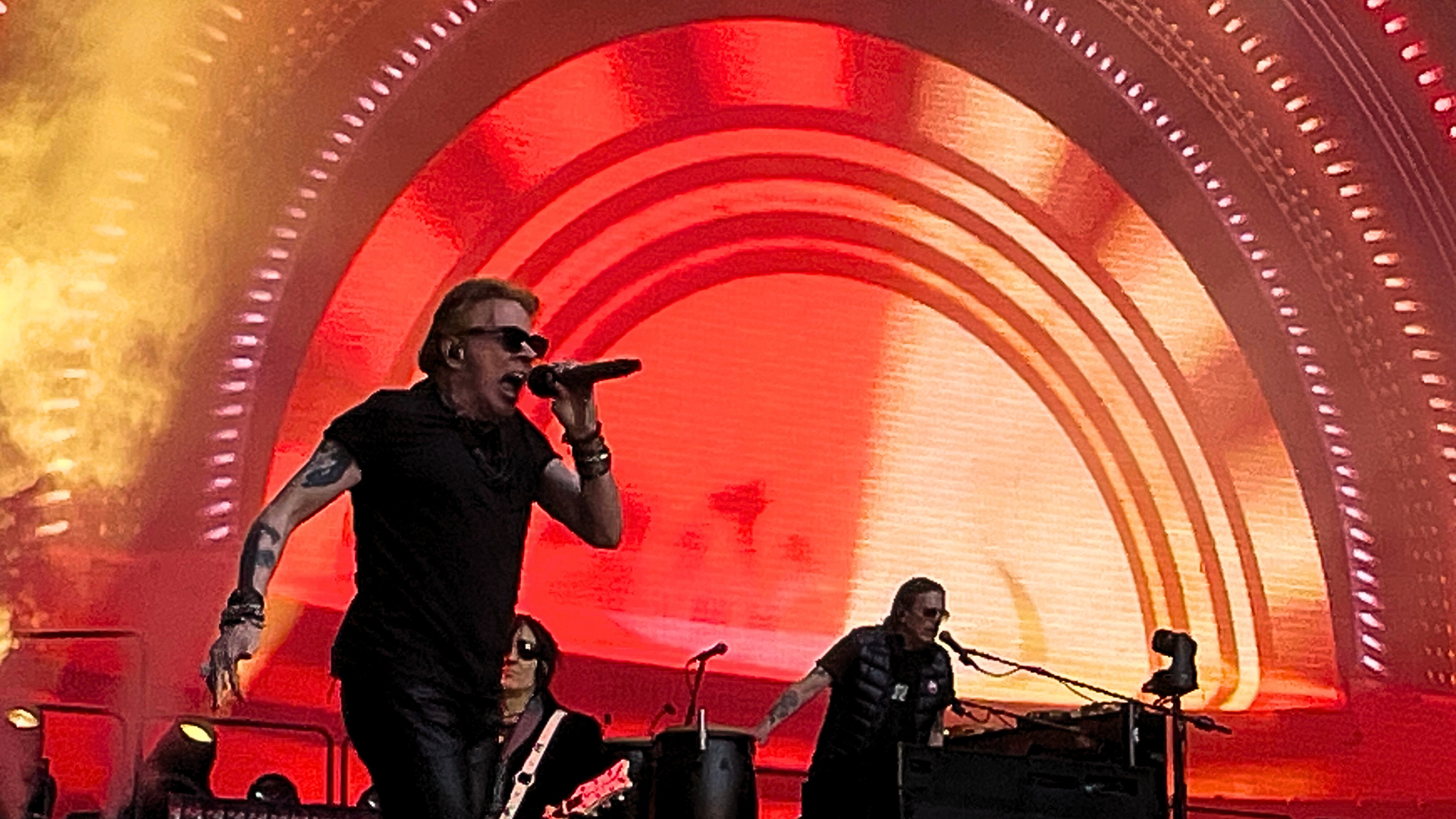 Gunners to headline Adelaide Supercars in November –  report