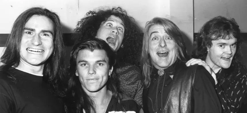 Gig review: The Screaming Jets + The Tea Party + ScaryMother at Waves, Wollongong (1993)